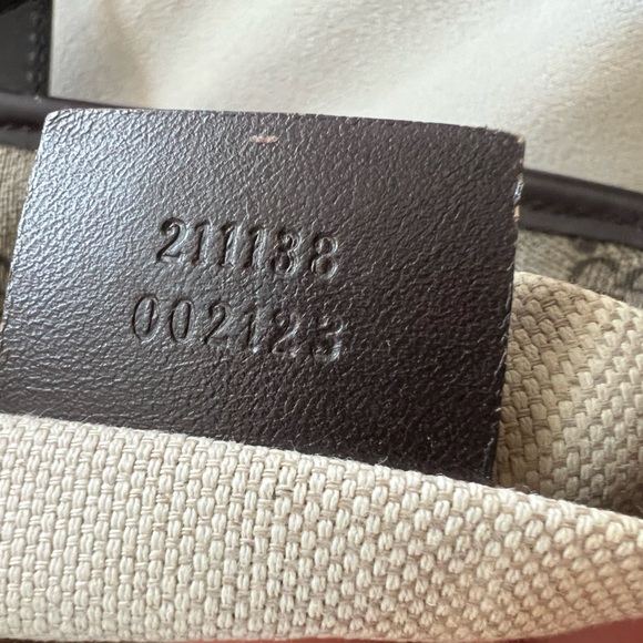 Gucci small GG Tote Bag - Picture 9 of 9